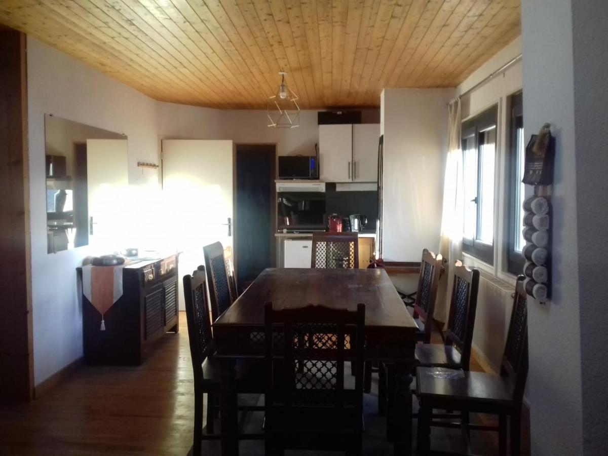 Appartement En Loft 50M2 Dans Maison Avec Chambre En Mezzanine Et Canapes Lits Dans Salon แซ็ง-ปิแอร์-เดอ-ชาร์ตรูส ภายนอก รูปภาพ